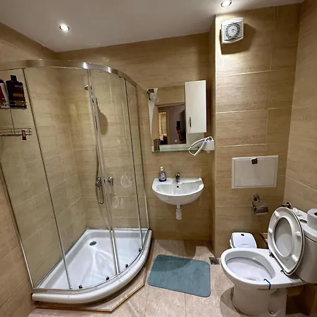 Charming With Balcony *